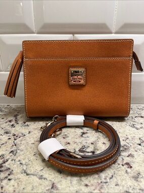 Dooney & Bourke Ginny Gray Crossgrain Leather Crossbody Bag EUC